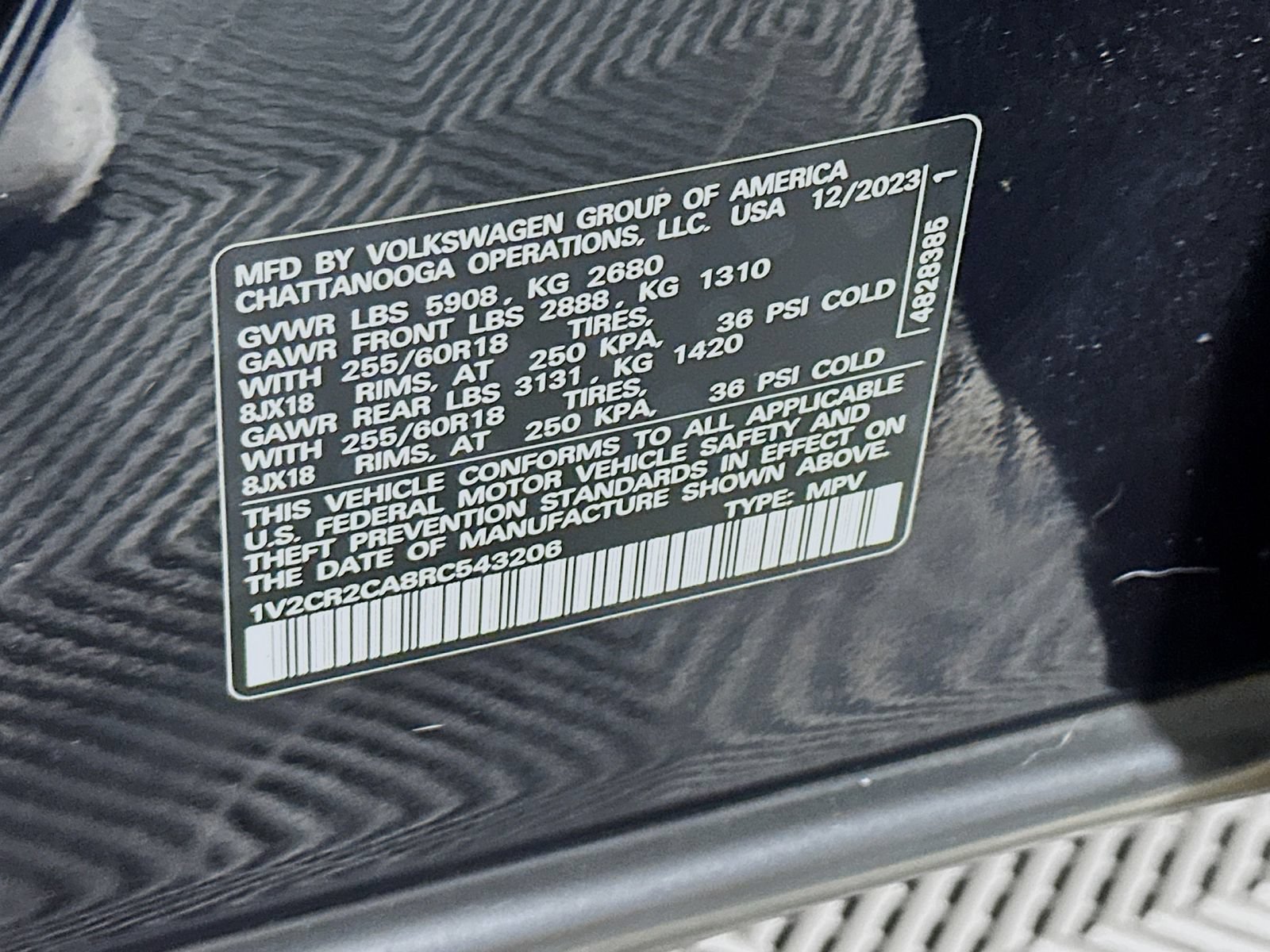 Used 2024 Volkswagen Atlas Peak Edition SE AWD/4WD image 35