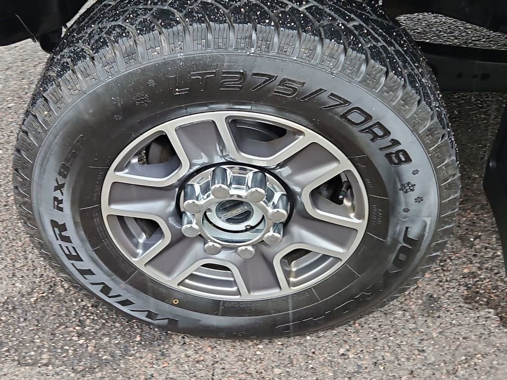 Used 2023 Ford F350 Lariat image 10