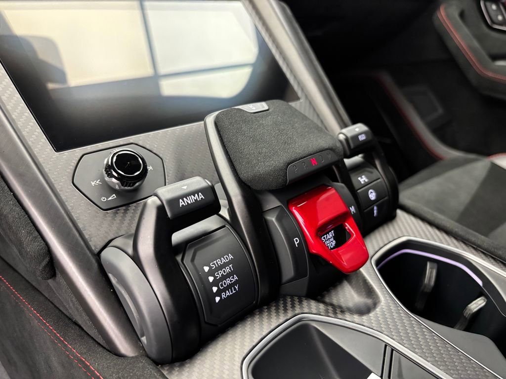 Used 2023 Lamborghini Urus Performante image 83