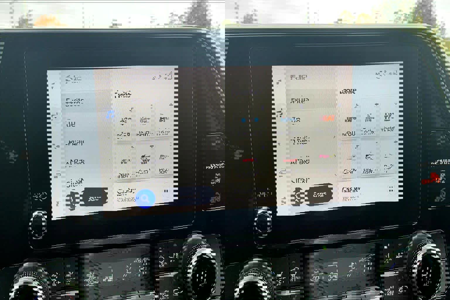 Used 2023 Toyota Highlander LE image 31