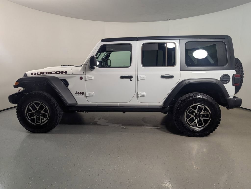 Used 2026 Jeep Wrangler Unlimited Rubicon AWD/4WD image 4