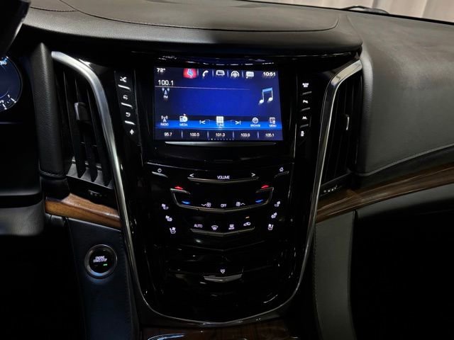 Used 2016 Cadillac Escalade Premium AWD/4WD image 22