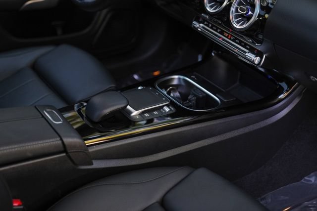 Used 2023 Mercedes-Benz CLA 250 4MATIC w/ Premium Package image 33