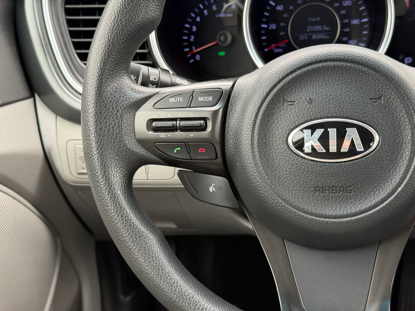 Used 2015 Kia Optima LX FWD image 10