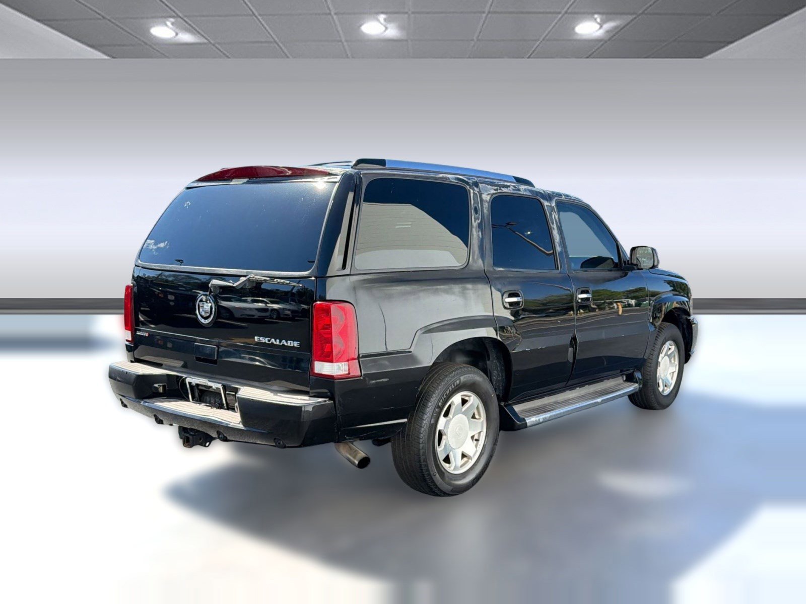 Used 2003 Cadillac Escalade 2WD w/ Marketing Vehicle Package image 9