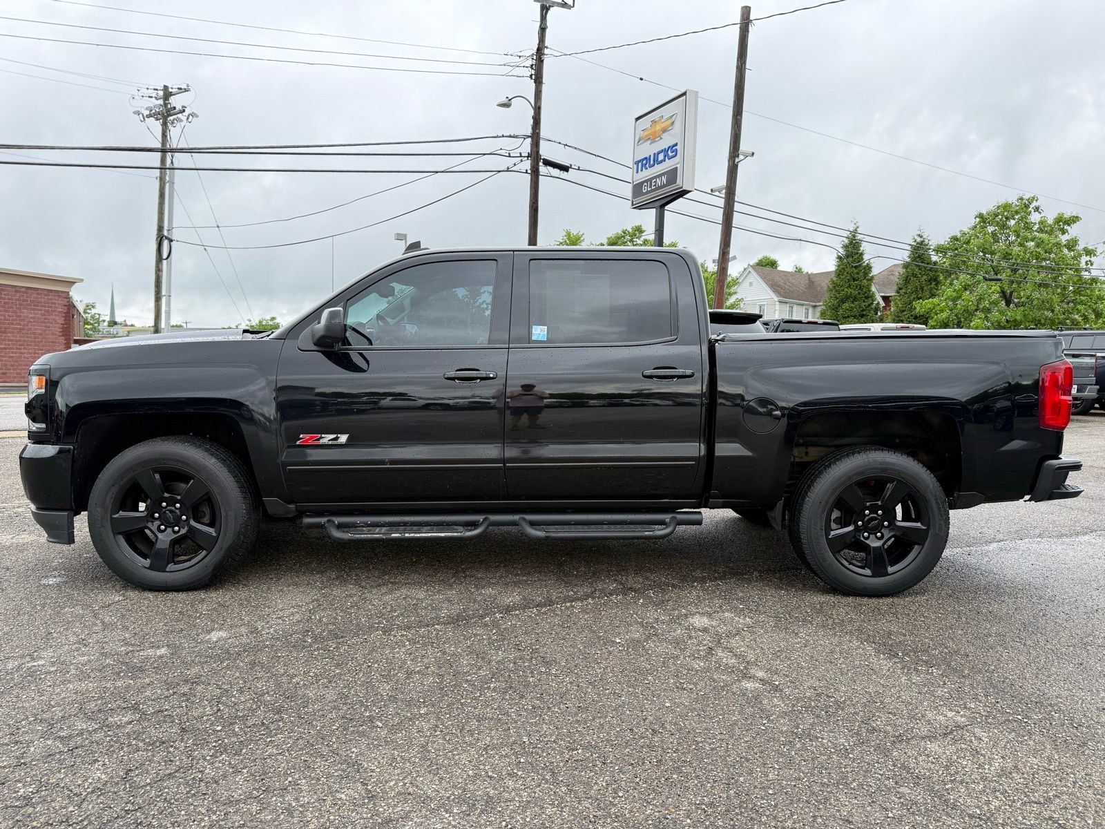 Used 2017 Chevrolet Silverado 1500 LTZ Z71 w/ Realtree Edition AWD/4WD image 3