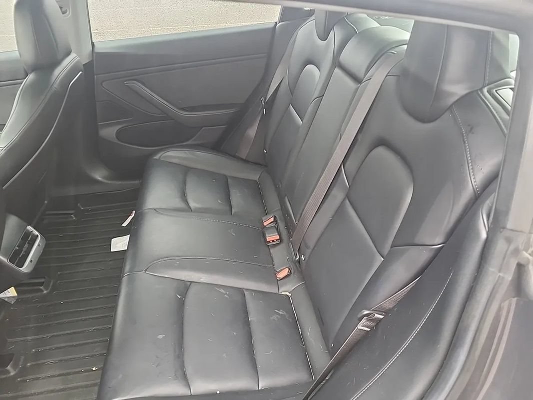 Used 2018 Tesla Model 3 Long Range AWD/4WD image 7