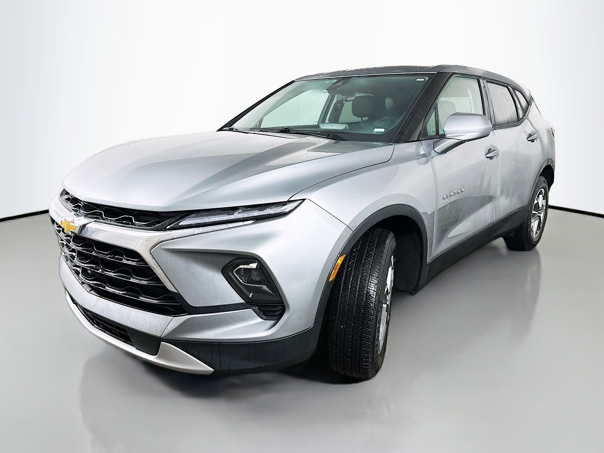 Used 2024 Chevrolet Blazer LT image 3