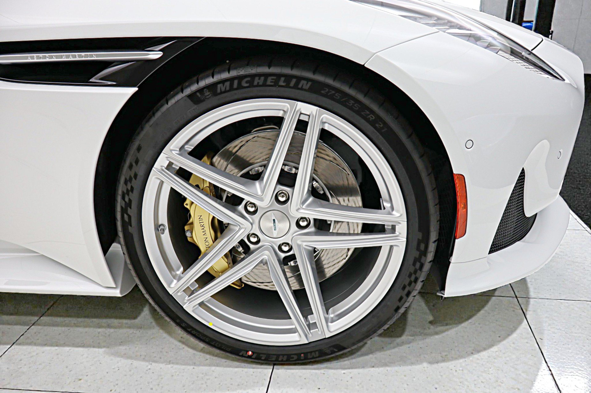 Used 2026 Aston Martin DB12 Convertible RWD image 60