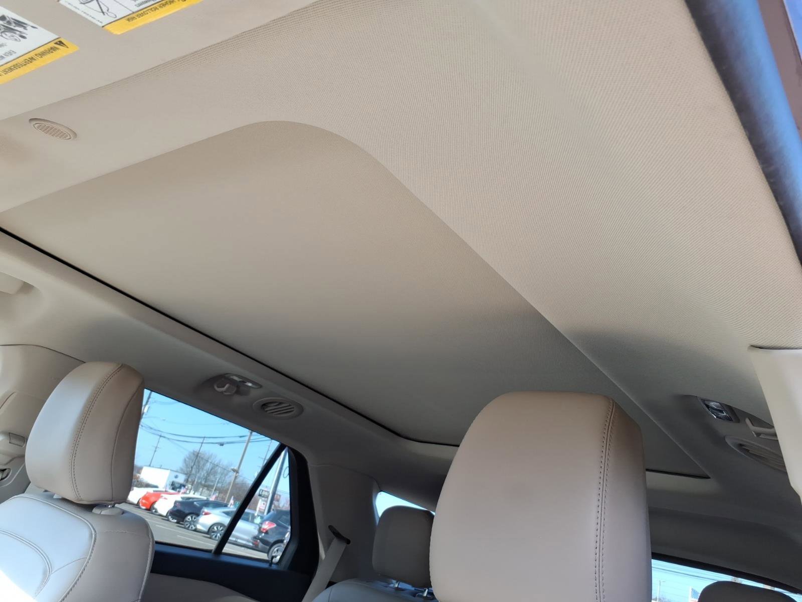 Certified 2022 Ford Explorer XLT w/ Equipment Group 202A image 16