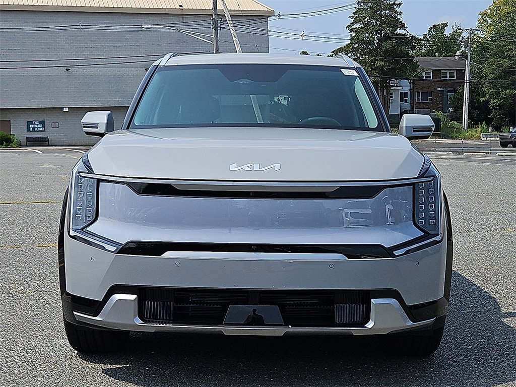 New 2026 Kia EV9 Land image 2