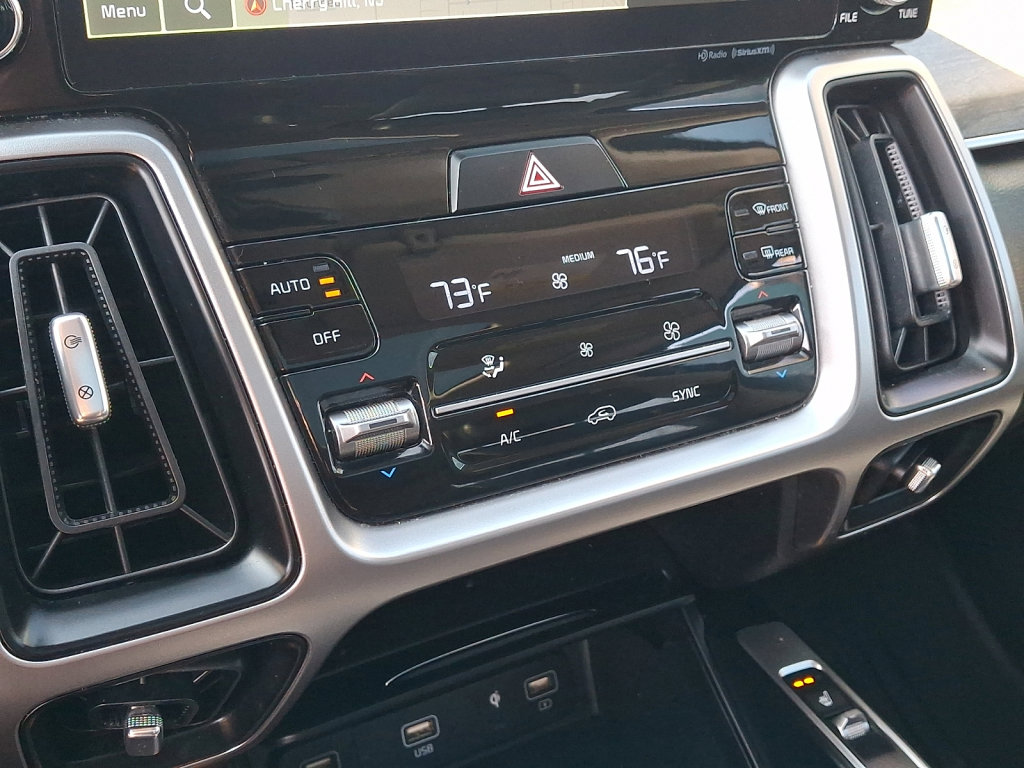 Used 2022 Kia Sorento X-Line EX image 29