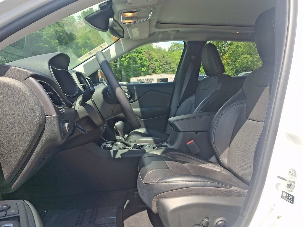 Used 2022 Jeep Cherokee Limited AWD/4WD image 13