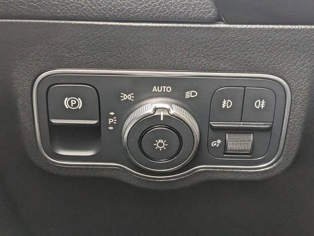 Used 2023 Mercedes-Benz GLA 250 4MATIC image 27