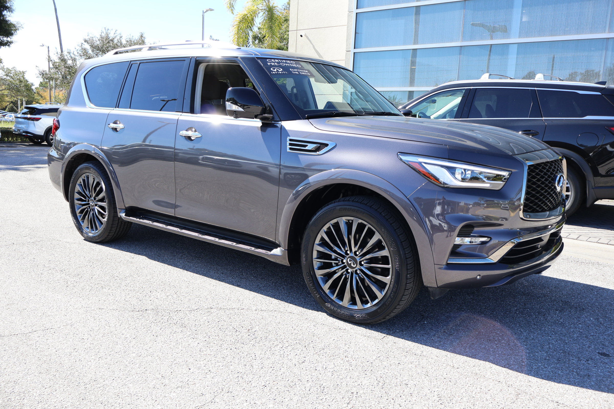 Certified 2024 INFINITI QX80 Premium Select w/ Cargo Package image 11