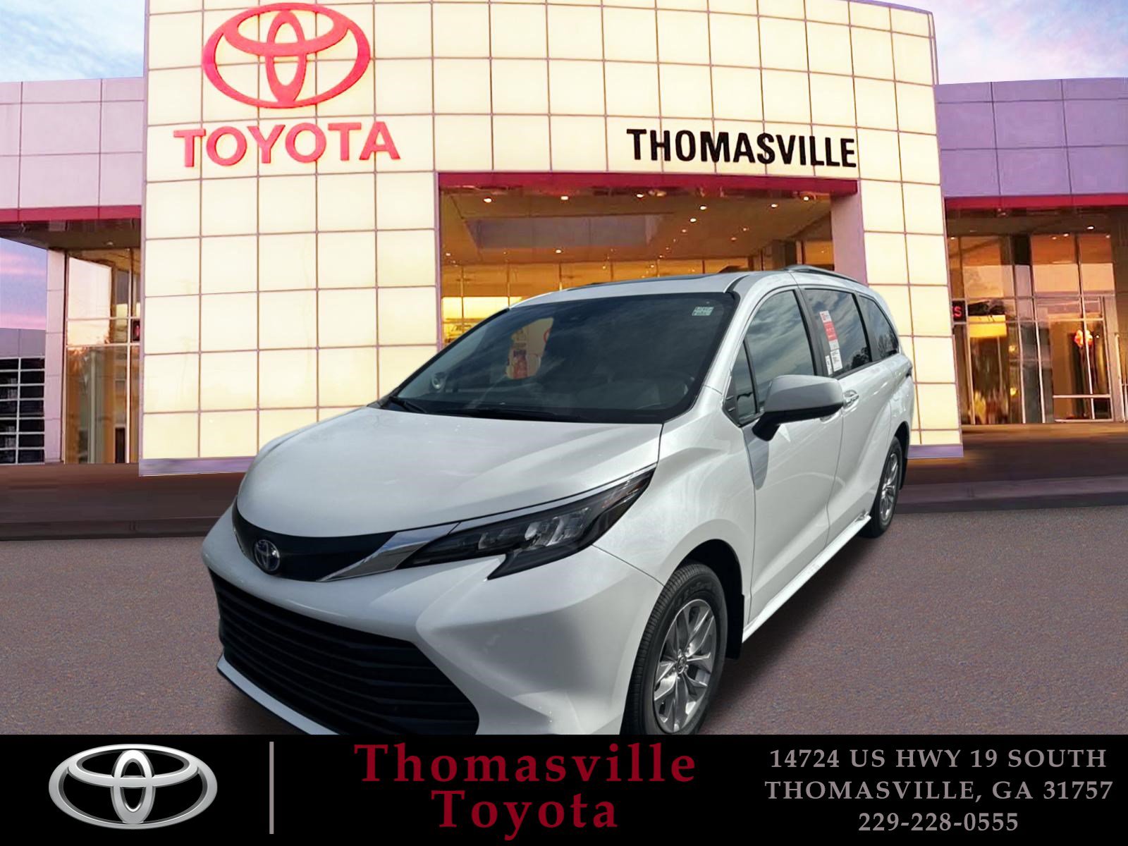 New 2025 Toyota Sienna XLE