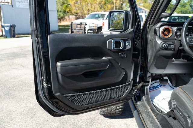 Used 2023 Jeep Gladiator Mojave w/ Trailer Tow Package image 11