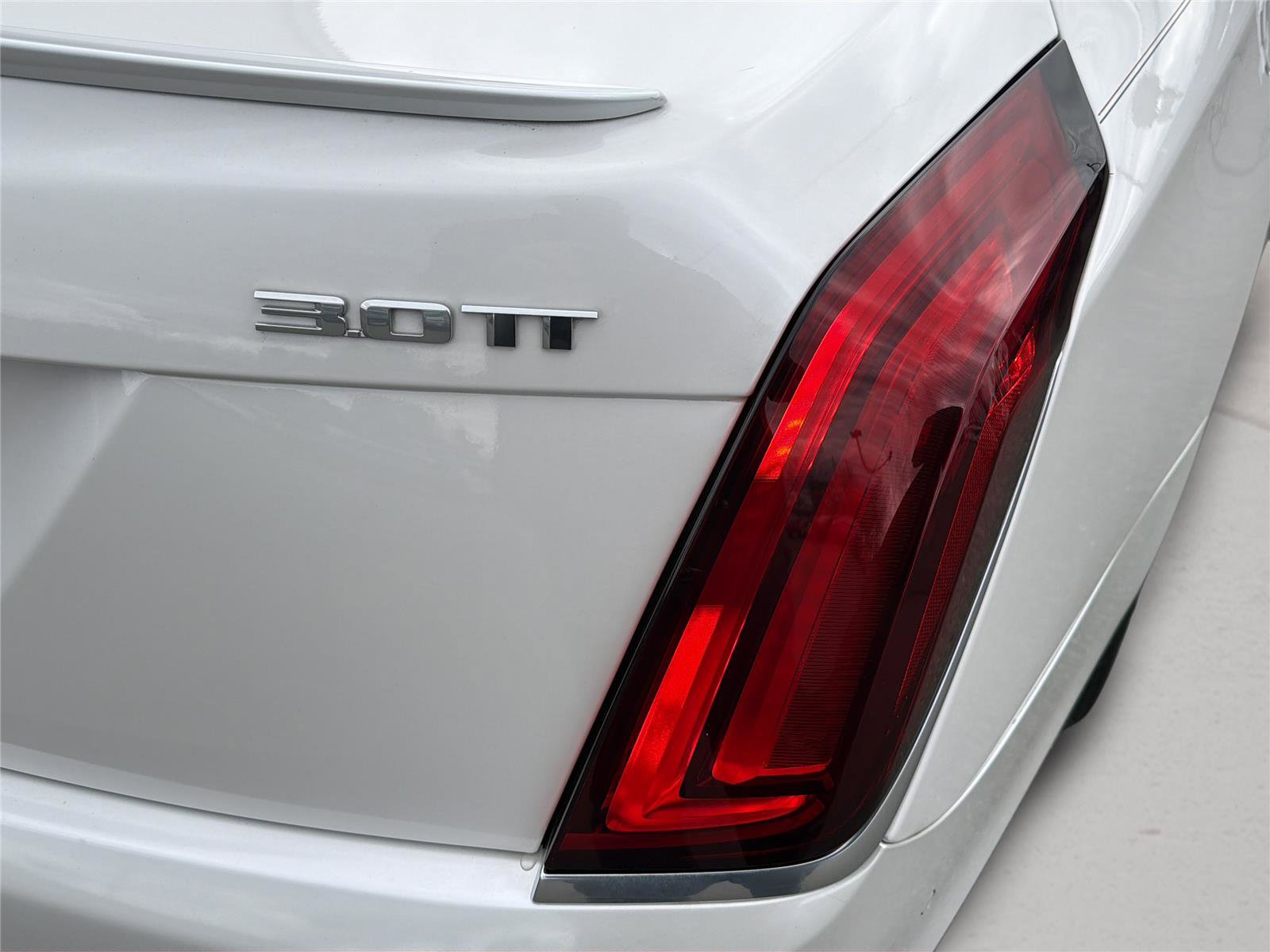 Used 2017 Cadillac CT6 Luxury AWD/4WD image 38