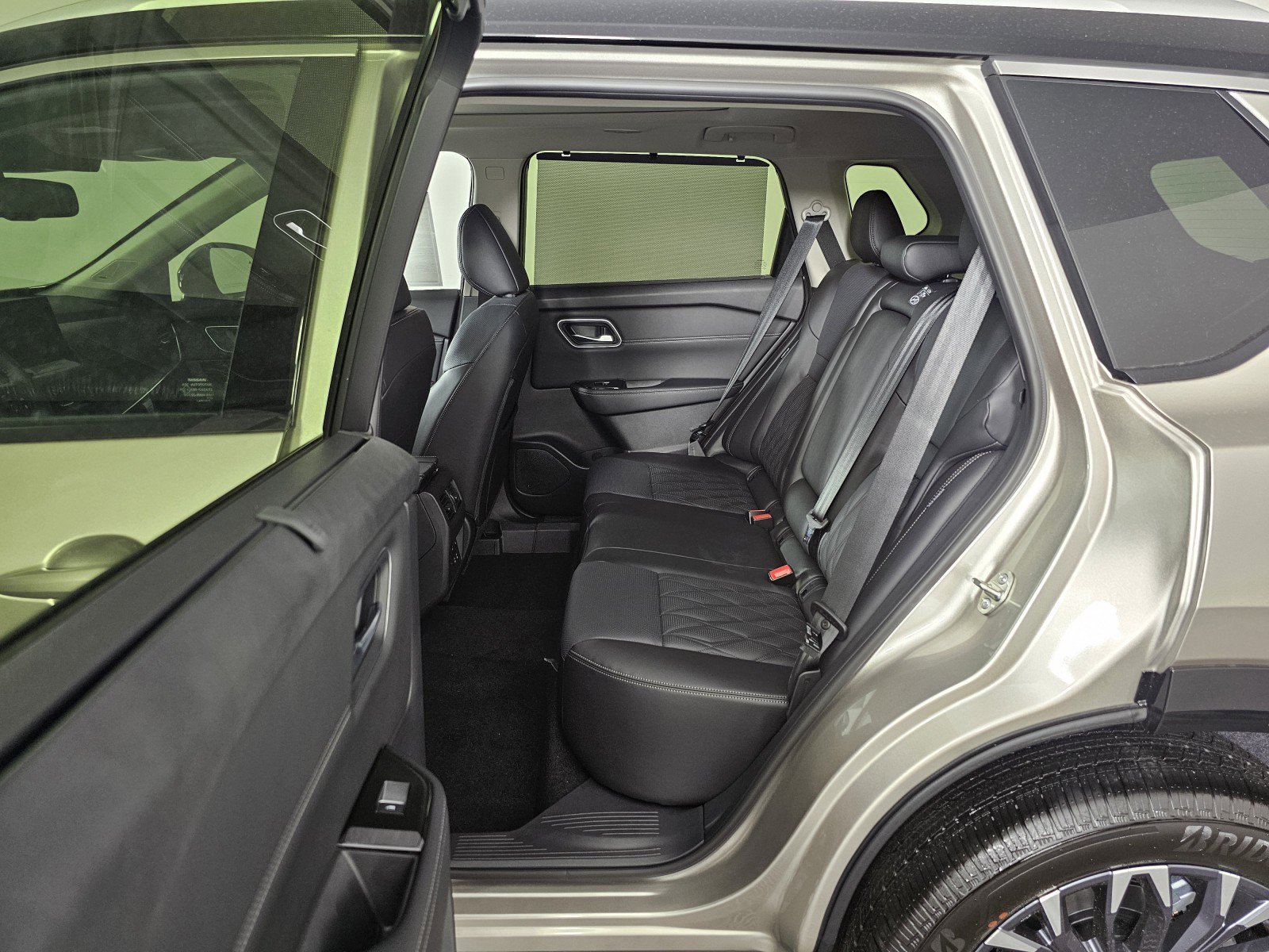 New 2026 Nissan Rogue Platinum image 20