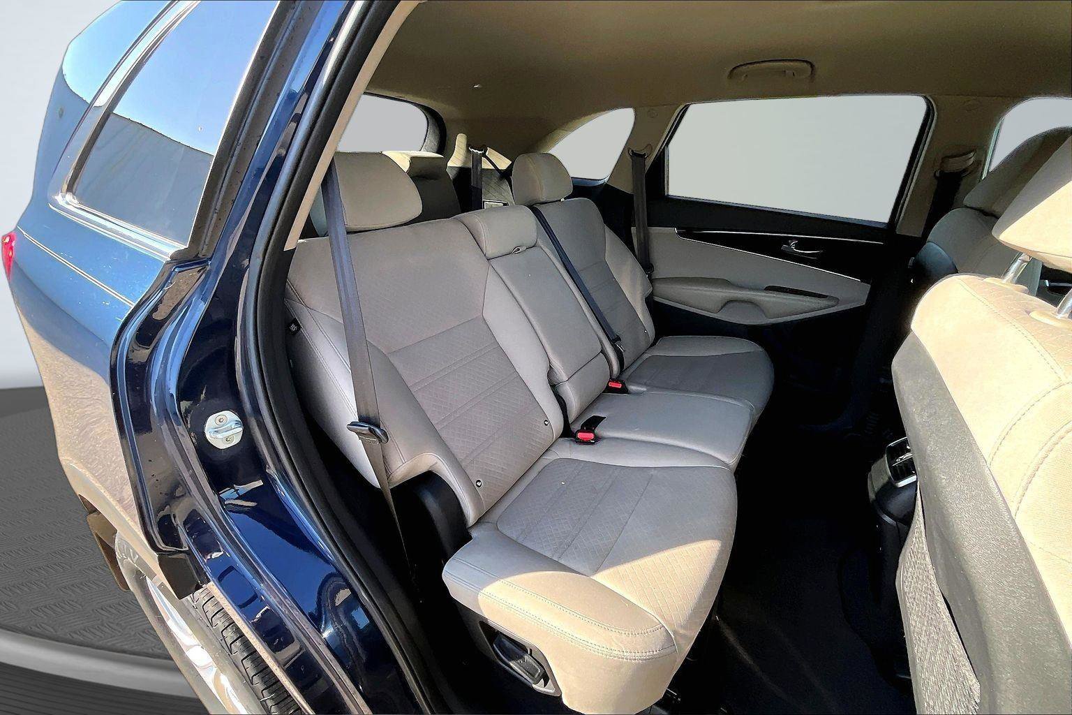 Used 2018 Kia Sorento AWD image 27