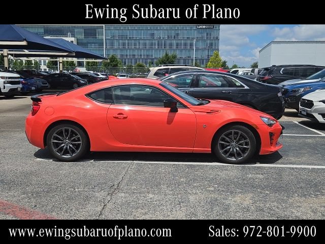 Used 2017 Toyota 86 860 Special Edition RWD image 4