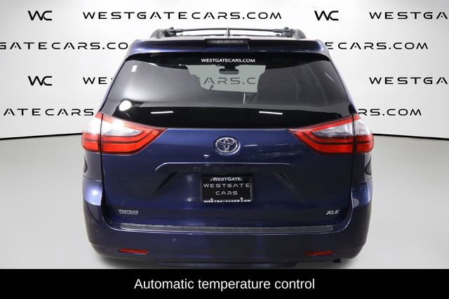 Used 2020 Toyota Sienna XLE w/ XLE Navigation Package image 4