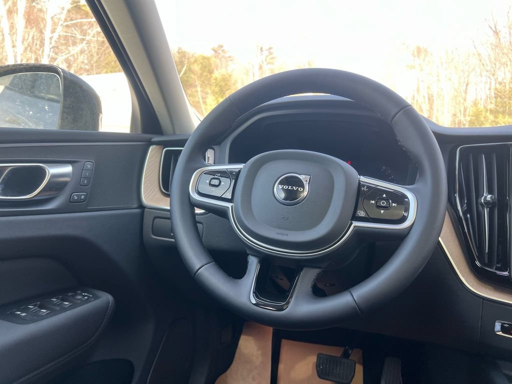 New 2026 Volvo XC60 B5 Plus w/ Protection Package Premier AWD/4WD image 22