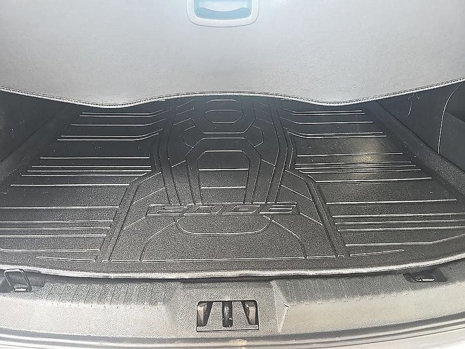 Used 2023 Ford Edge SEL w/ Convenience Package AWD/4WD image 32