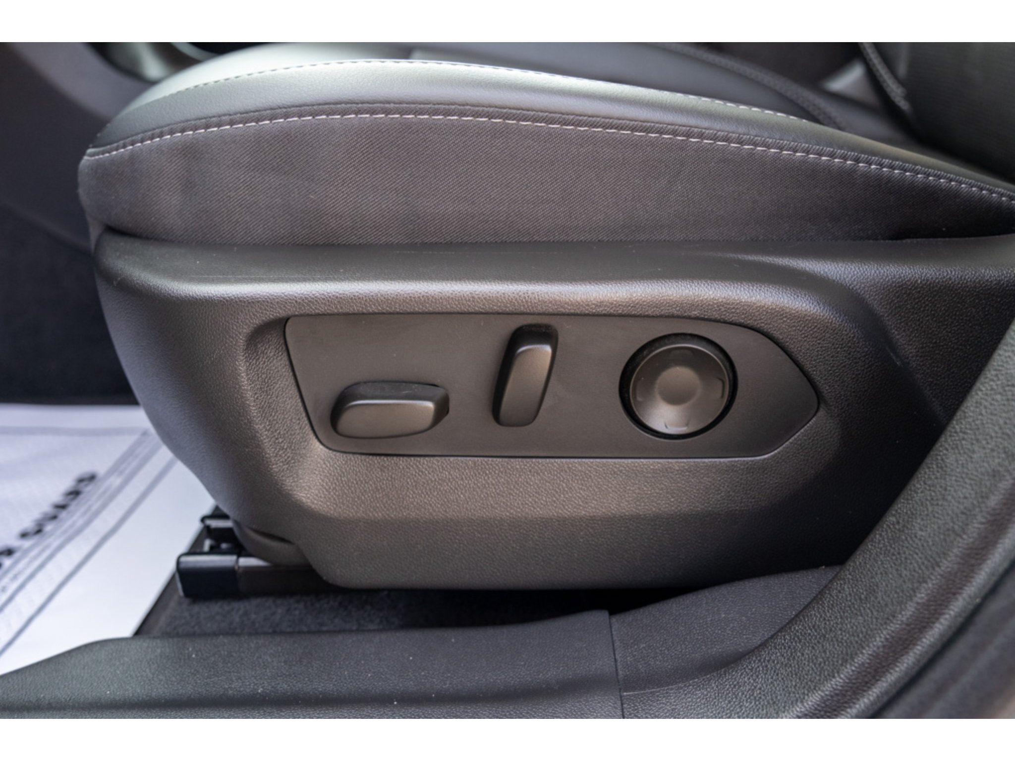 Used 2024 Buick Envision Preferred AWD/4WD image 15