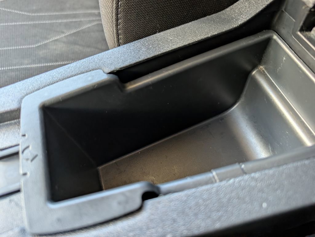 Used 2020 Ford EcoSport SE w/ SE Convenience Package image 32