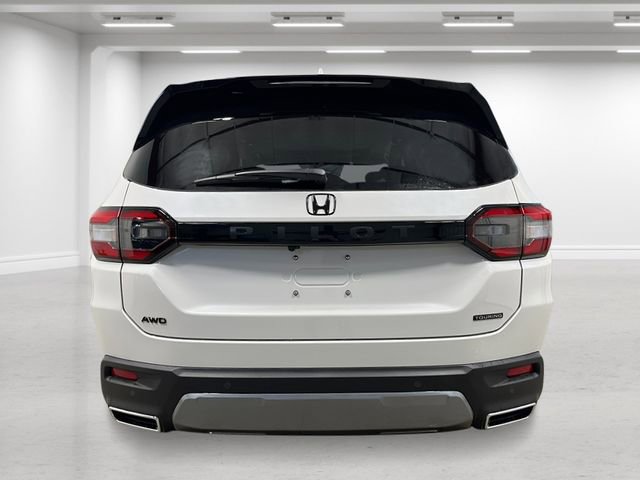 New 2026 Honda Pilot Touring image 4