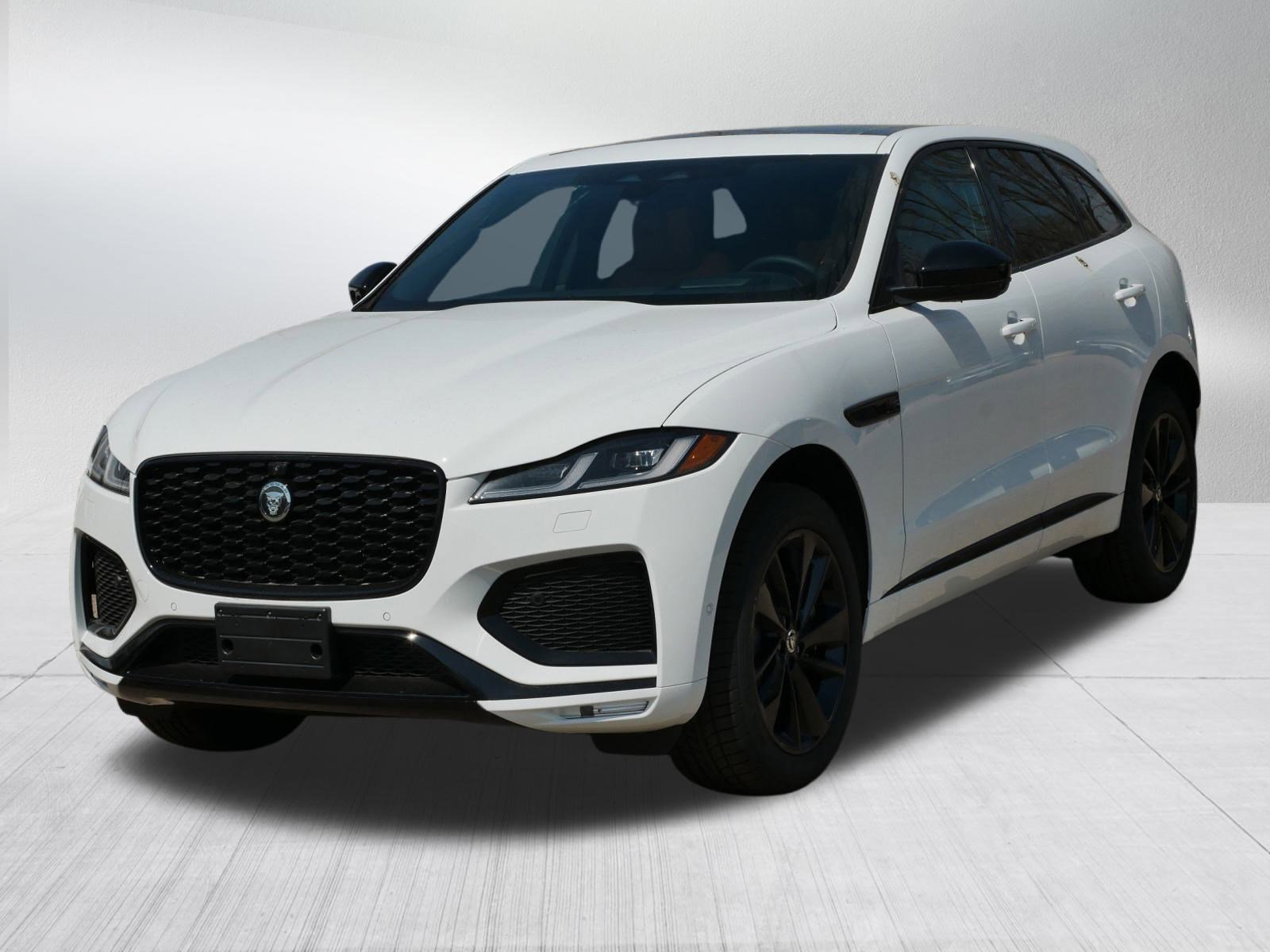 New 2026 Jaguar F-PACE R-Dynamic S image 1