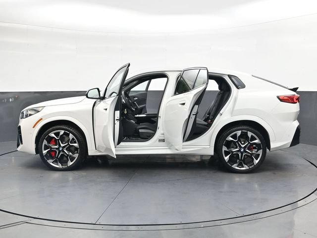 New 2026 BMW X2 xDrive28i w/ Technology Package AWD/4WD image 33