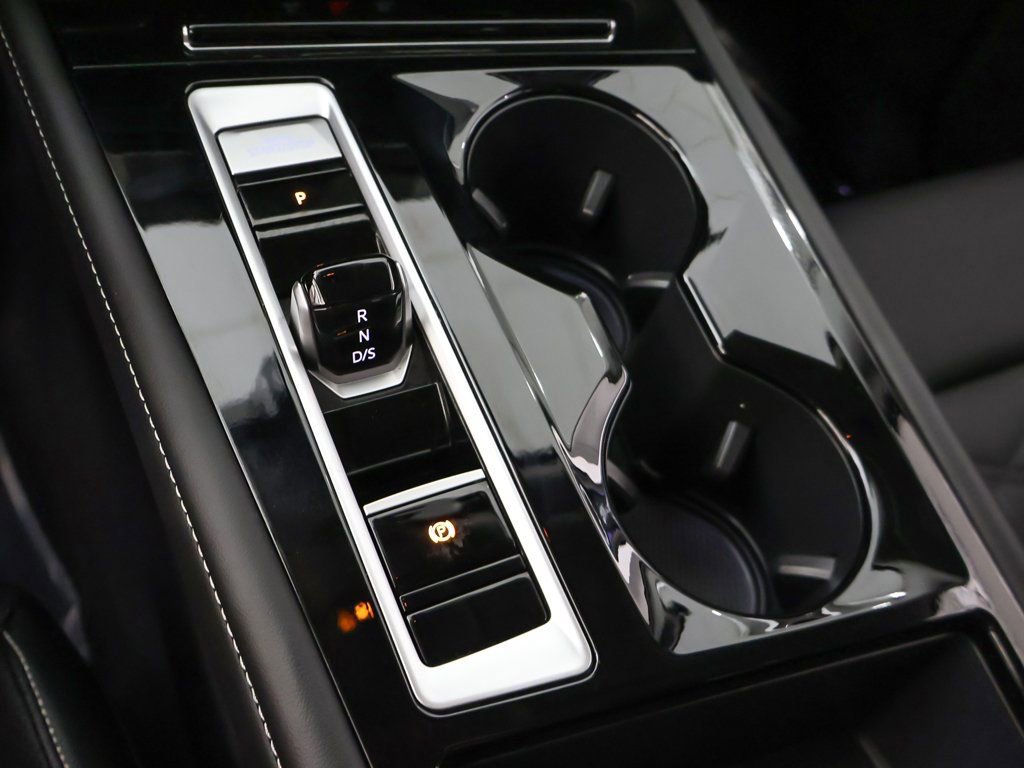 Used 2025 Volkswagen Atlas SE image 51