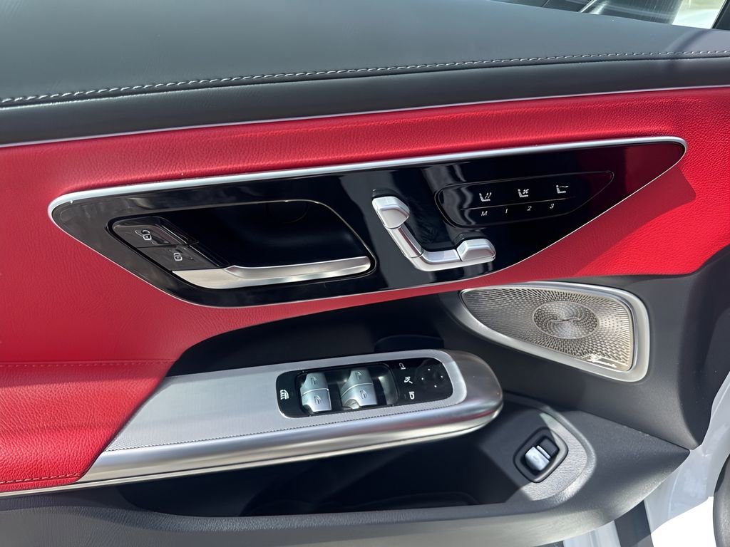 Used 2024 Mercedes-Benz CLE 450 4MATIC Cabriolet image 24