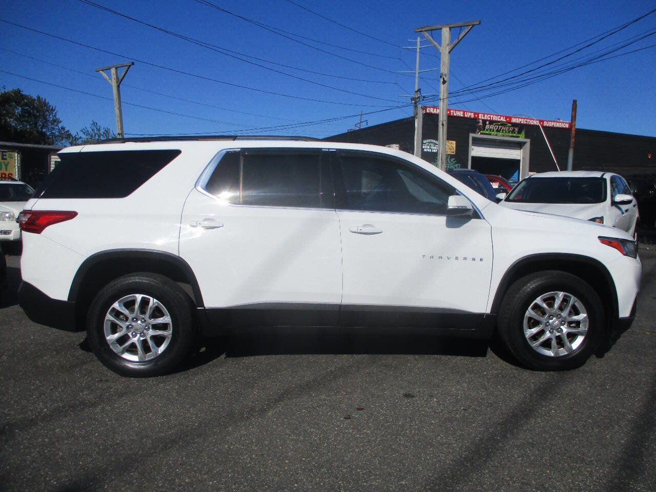Used 2019 Chevrolet Traverse LT image 4