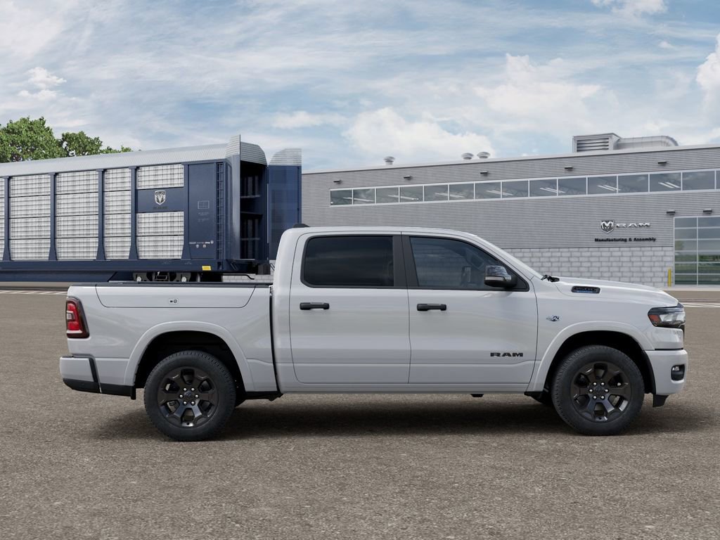 New 2026 RAM 1500 4x4 Crew Cab image 21