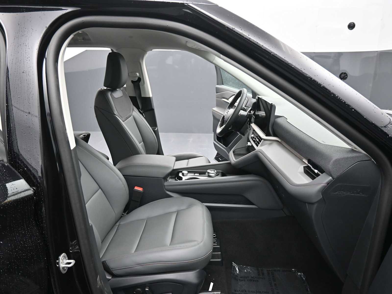 New 2026 Ford Explorer Active w/ Active Comfort Package image 12