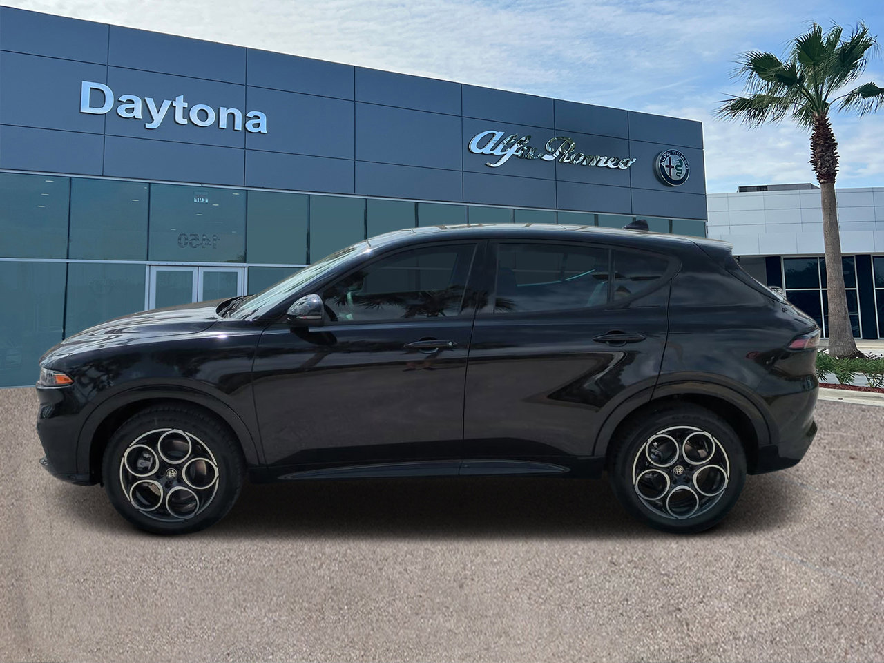 New 2025 Alfa Romeo Tonale image 6