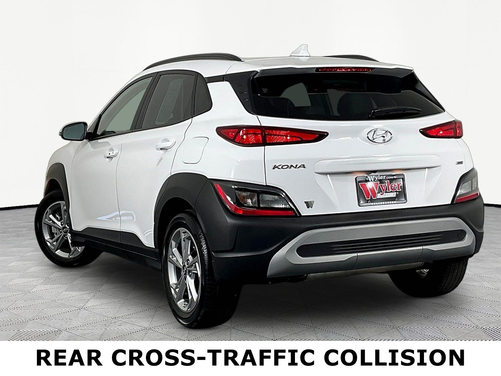 Certified 2023 Hyundai Kona SEL w/ Cargo Package AWD/4WD image 4