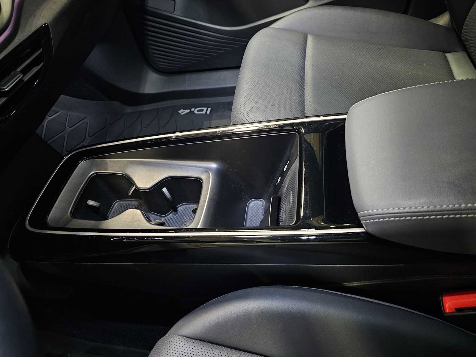 Used 2023 Volkswagen ID.4 Pro S image 27