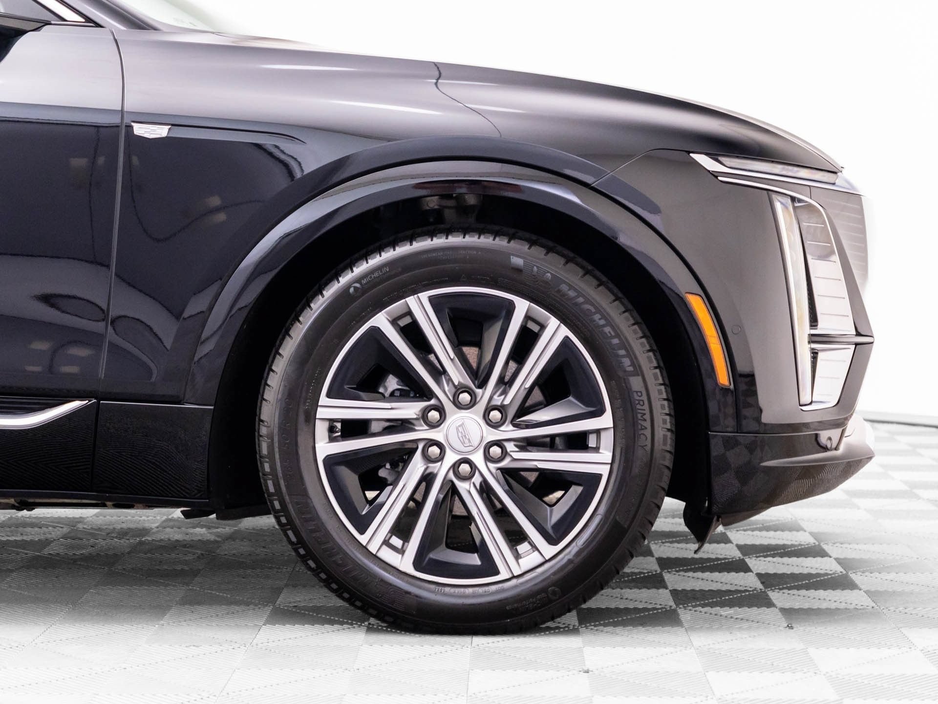 Certified 2024 Cadillac Lyriq Luxury RWD image 39