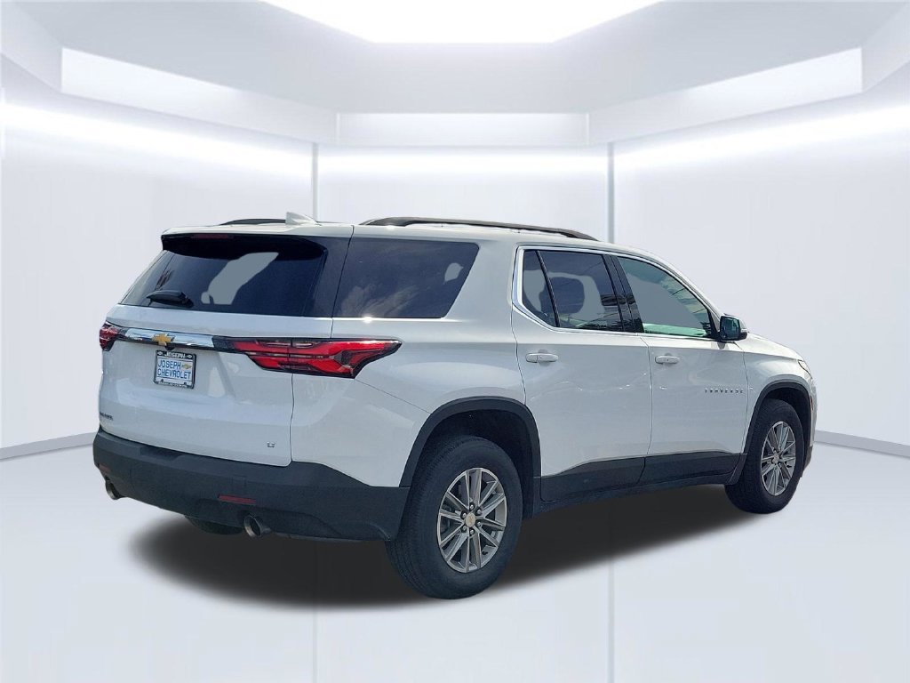 Used 2023 Chevrolet Traverse LT FWD image 6
