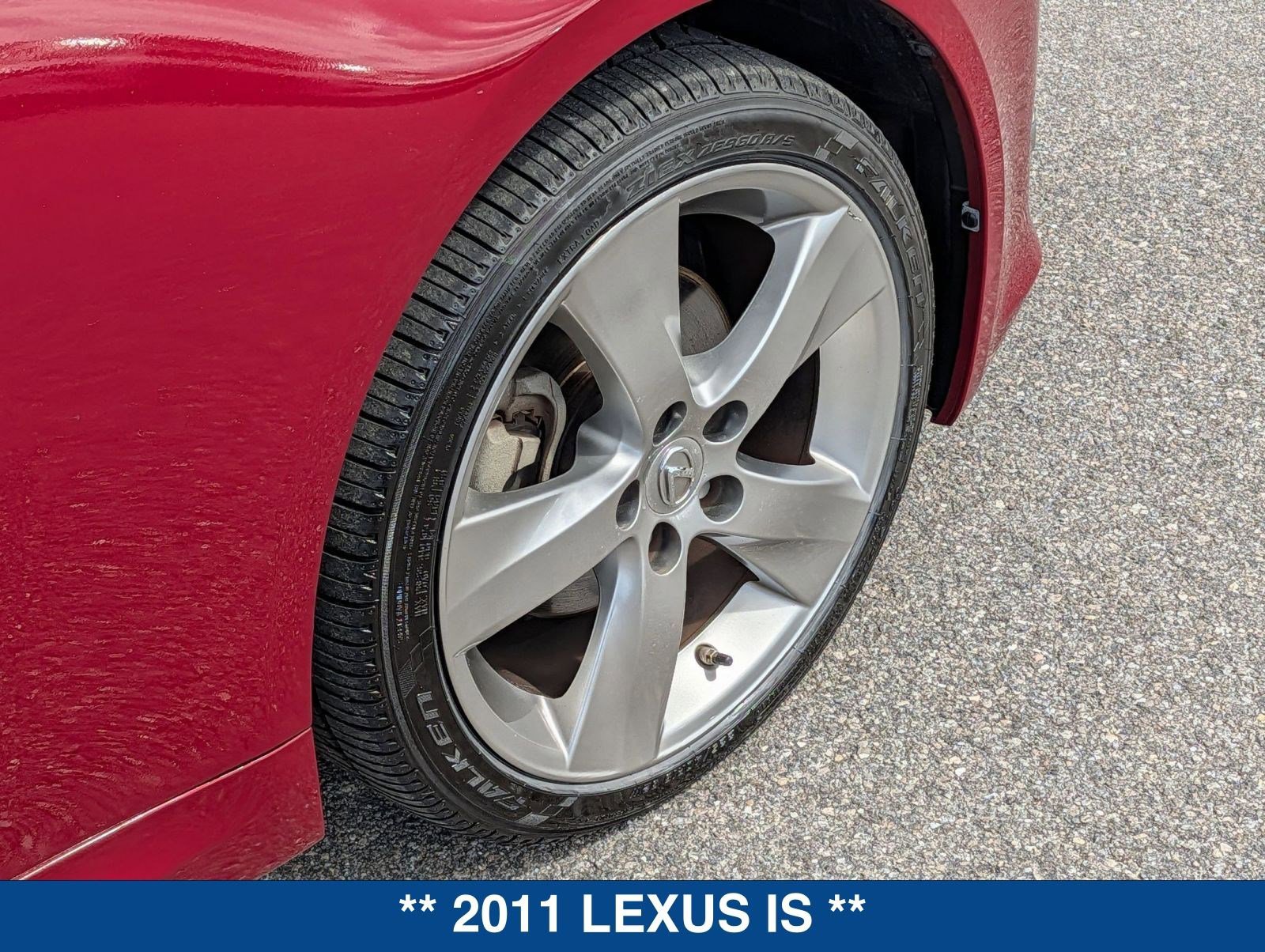 Used 2011 Lexus IS 250C w/ Luxury Pkg image 12