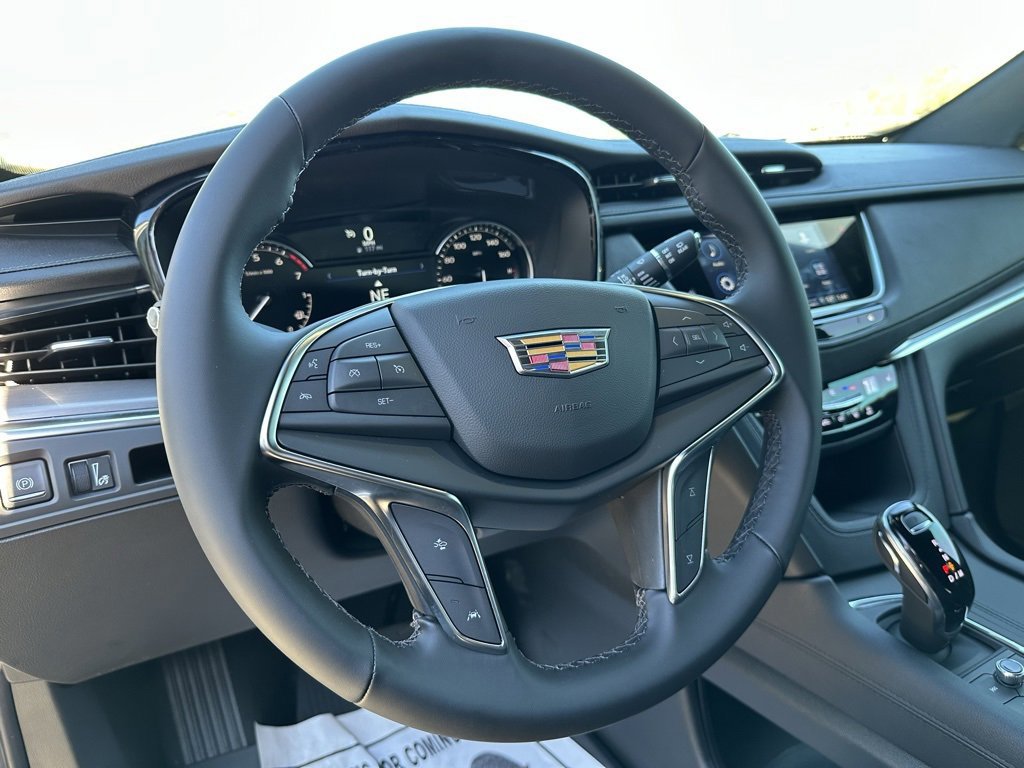 New 2026 Cadillac XT5 Luxury w/ LPO, Floor Liner Package image 25