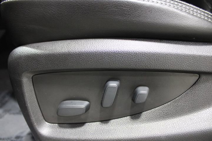 Used 2018 GMC Sierra 1500 Denali w/ Denali Ultimate Package image 18