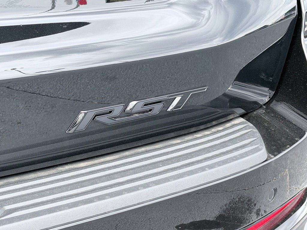 New 2026 Chevrolet Suburban RST image 11