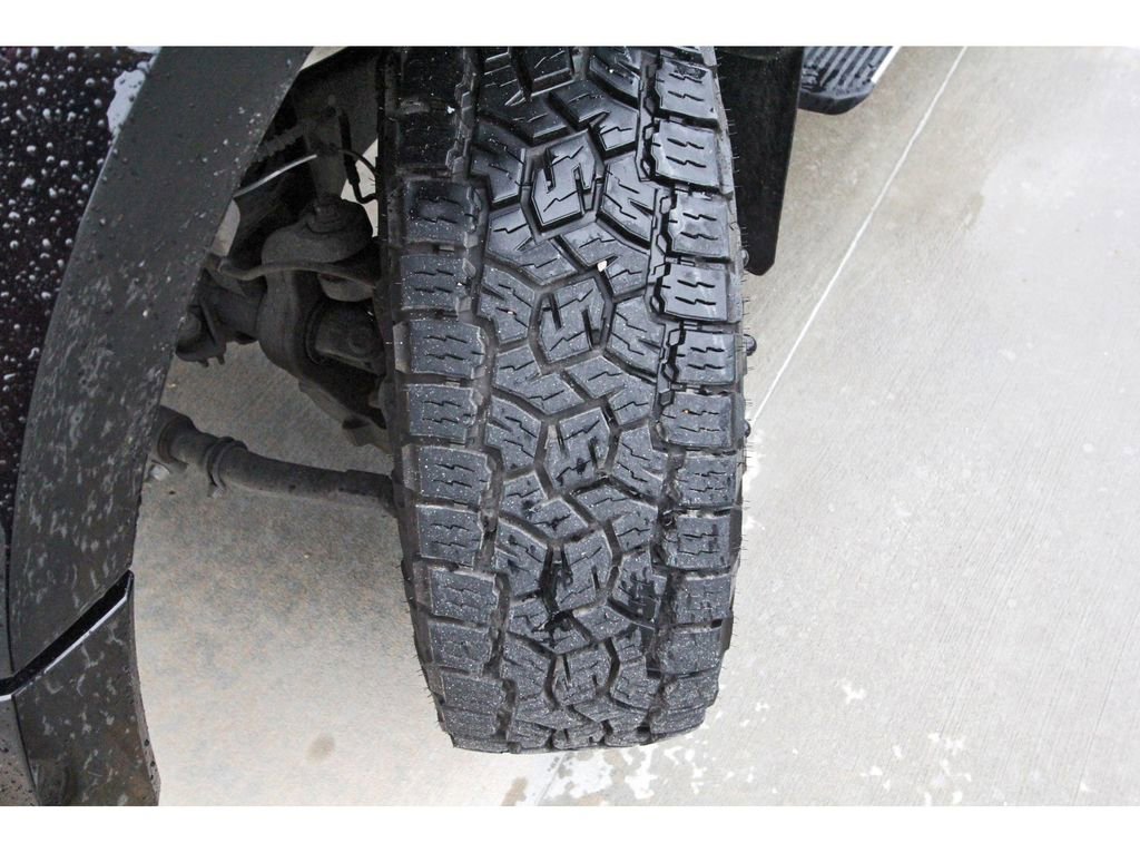 Used 2024 Ford F450 Platinum w/ FX4 Off-Road Package AWD/4WD image 30