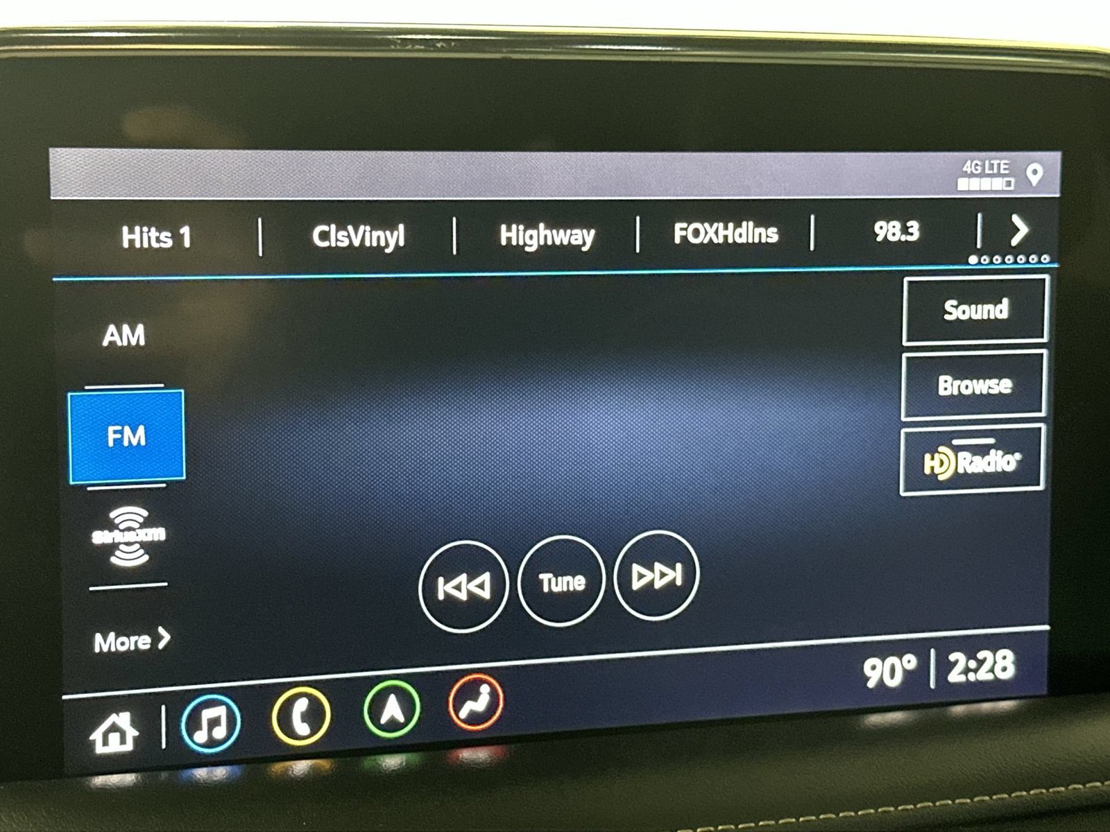 Used 2021 Chevrolet Tahoe Premier w/ Premium Package RWD image 16