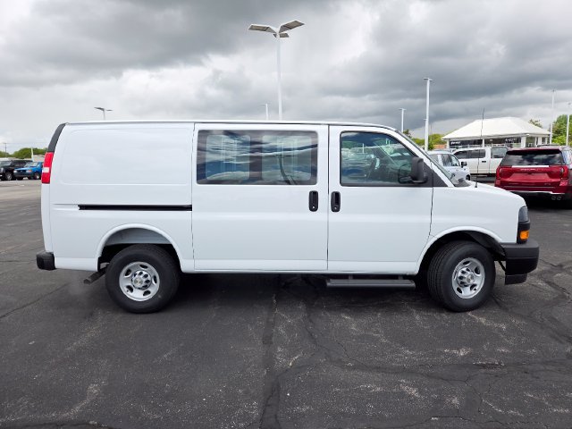 New 2025 Chevrolet Express 3500 w/ Driver Convenience Package RWD image 19